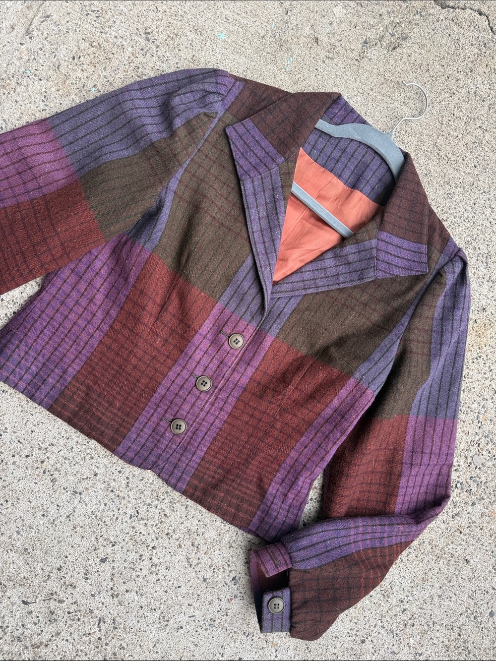 Vintage wool Plaid Jacket in Purple, burgundy and Brown. S-M